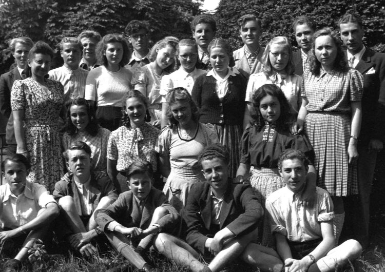 Régis de Miol-Flavard et ses élèves de Seconde du lycée Radolfzell en 1946-1947